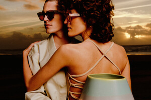 Paraiso door ANDY WOLF x MOTEL A MIIO