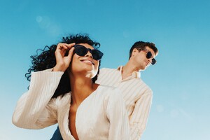 <strong>IZIPIZI werpt een frisse blik op de zomer </strong>
