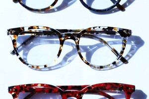 Ferragamo presenteert de nieuwe tritan renew eyewear-modellen