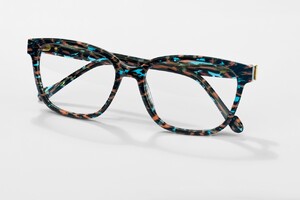 Een kosmische collectie door WOOW Eyewear