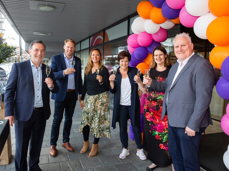 Geslaagde opening Centrop
