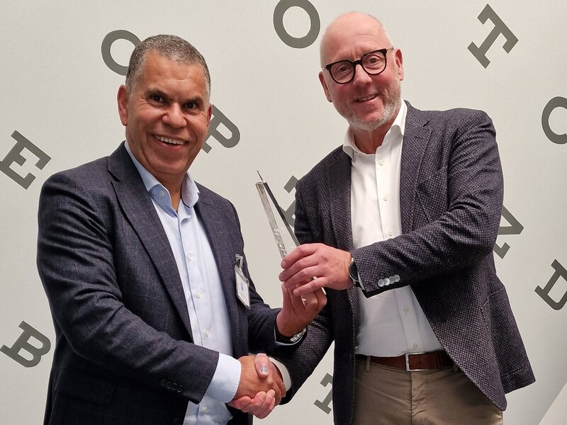 O’Max Instruments wint Topcon Award 2021