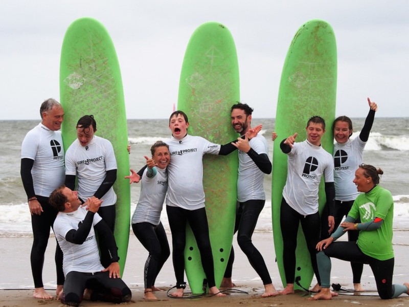 Samenwerking Surf Project & RĒVO