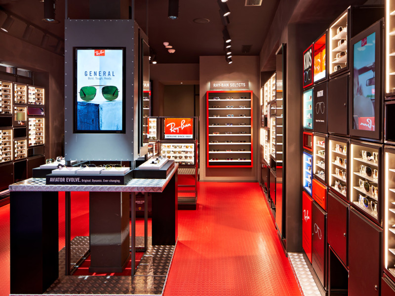 Ray-Ban opent eigen winkel in Amsterdam