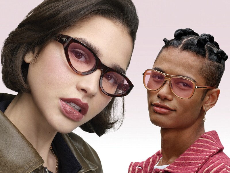 Transitions&reg; Color Touch