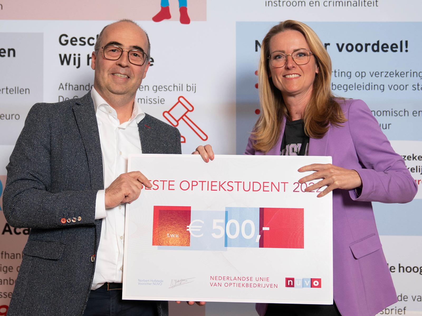 herder Bedrijfsomschrijving het beleid Beste Optiekstudent 2022: Zenja Looijmans • Nieuws - De Opticien